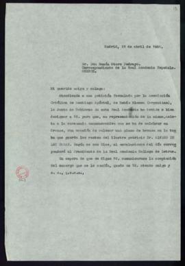 Copia sin firma de la carta del secretario, Julio Casares, a Ramón Otero Pedrayo  de traslado de ...
