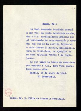 Copia sin firma del oficio de Julio Casares a Félix de Llanos y Torriglia de traslado del agradec...