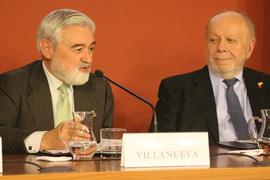 Intervención de Darío Villanueva, director de la Real Academia Española, durante la presentación ...