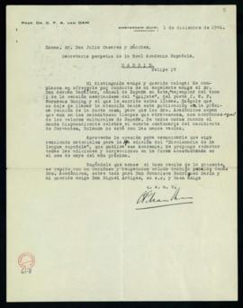 Carta de C. F. Adolf van Dam a Julio Casares con la que le anuncia el envío de la traducción al n...