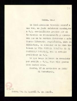 Copia sin firma del oficio del secretario a Agustín G. de Amezúa de traslado del agradecimiento d...
