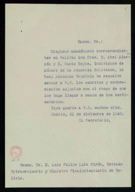 Copia sin firma del oficio del secretario a Luis Felipe Lira Girón en la que le pide que entregue...