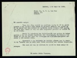Minuta de la carta de Julio Casares a C. F. Adolf van Dam en la que acusa recibo de 930 papeletas...
