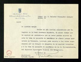 Carta de Tomás Gistáu, teniente de alcalde de Madrid, a Melchor Fernández Almagro en la que le fe...