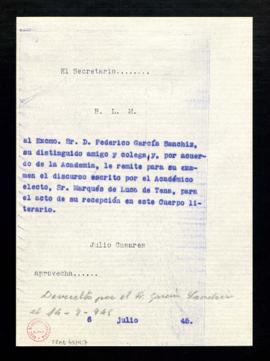 Copia sin firma del besalamano del secretario, Julio Casares, a Federico García Sanchiz con el qu...