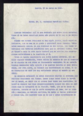 Carta de Julio Casares a Wenceslao Fernández Flórez en la que propone, debido a la lejanía, una f...
