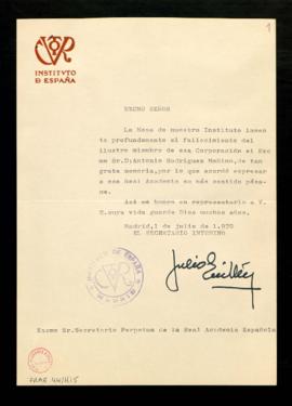 Oficio de Julio Guillén, secretario interino del Instituto de España, al secretario de la Real Ac...