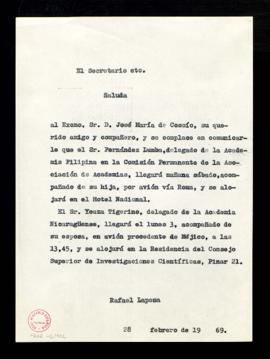 Copia sin firma del saluda del secretario Rafael Lapesa a José María de Cossío en el que le comun...