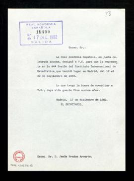 Copia sin firma del oficio del secretario [Alonso Zamora Vicente] a Jesús Prados Arrarte, de comu...