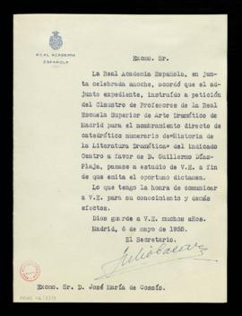 Oficio del secretario, Julio Casares, a José María de Cossío de traslado del acuerdo de la Academ...