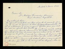 Carta de la marquesa viuda de Armendáriz a Melchor Fernández Almagro en la que le ruega que dé en...