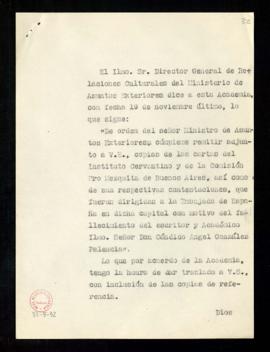 Copia sin firma del oficio del secretario a María Simón, viuda de González Palencia, de traslado ...