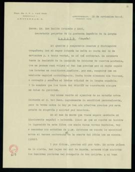 Carta de C. F. Adolf van Dam a Emilio Cotarelo en la que agradece la decisión tomada por la Comis...