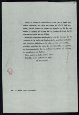 Copia sin firma del oficio del secretario a Ramón Otero Pedrayo de traslado de su designación por...