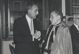 Joaquín Ruiz-Giménez con Federico Sopeña en la toma de posesión de Antonio Tovar Llorente