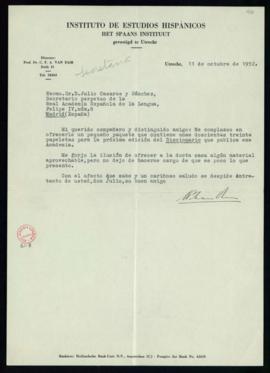 Carta de C. F. Adolf van Dam a Julio Casares con la que le remite un paquete de 230 papeletas con...