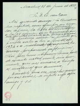 Minuta de la carta de Emilio Cotarelo a C. F. Adolf van Dam en la que acusa recibo de la nueva li...
