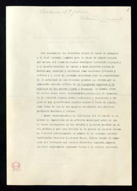 Propuesta de Agustín González de Amezúa  y Mayo como académico de número para ocupar la plaza vac...