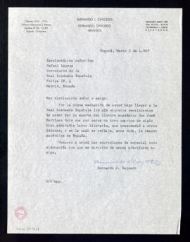 Carta de Bernardo J. Caycedo a Rafael Lapesa, secretario de la Academia, con su pésame por la mue...