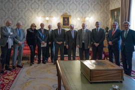 Darío Villanueva junto a Fernando Clavijo Batlle, presidente del Gobierno de Canarias, y otros in...
