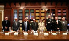Fotografía de grupo de los participantes en la propuesta del pacto de Estado