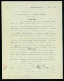 Carta de C. F. Adolf van Dam a Julio Casares en la que acusa recibo de su carta y con la que le a...