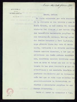 Oficio del secretario de la Academia de la Historia, V[icente] Castañeda, al director [Ramón Mené...