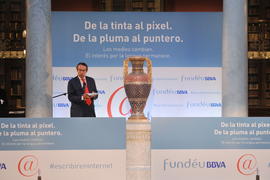 Discurso de Juan Manuel Vera, presidente de la Agencia Efe, en el acto de presentación de Escribi...