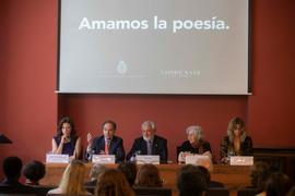 Presentación de Amamos la poesía en la sala Rufino José Cuervo de la Real Academia Española