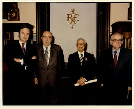 Fernando Lázaro Carreter junto a Ricardo Martí Fluxá, Antonio Regojo Rodríguez y Luis Ángel Rojo