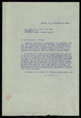 Minuta de la carta de Julio Casares a C. F. A. van Dam en la que le comunica que se le han remiti...