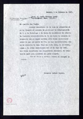 Copia sin firma de la carta de Rafael Lapesa a Tomás Navarro en la que le consulta si, por su par...