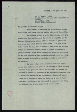 Copia de la carta de Julio Casares a José A. Oría en la que lamenta no haber coincidido con él cu...