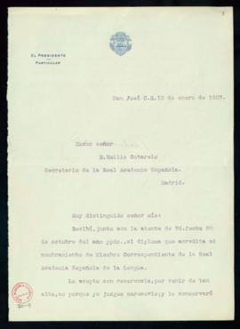 Carta de Julio Acosta García a Emilio Cotarelo, secretario, en la que acusa el recibo de su comun...