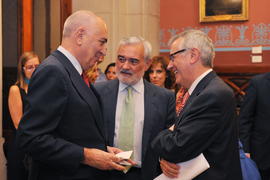 José Terceiro, Darío Villanueva y Miguel Somovilla en el acto de presentación del libro Escribir ...