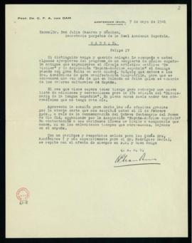 Carta de C. F. Adolf van Dam a Julio Casares con la que remite algunos ejemplares del programa de...