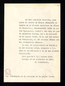 Copia sin firma del oficio del secretario al secretario de la Academia de la Lengua Vasca en el q...