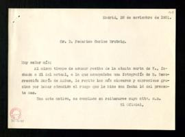 Carta del oficial de Secretaría a Federico Carlos Krutwig de acuse de recibo de la carta con la f...