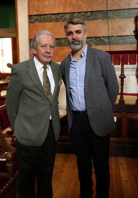 Ernesto Arias, actor, y  Luis Íñigo-Madrigal, catedrático emérito de Literatura Hispanoamericana ...