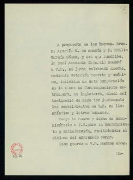 Copia del oficio del secretario a William J. Entwistle de comunicación de su elección como académ...
