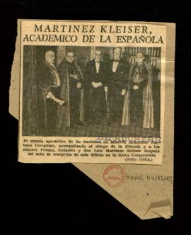 Recorte del diario El Alcázar con una fotografía de Gaetano Cicognani, el obispo de la diócesis [...
