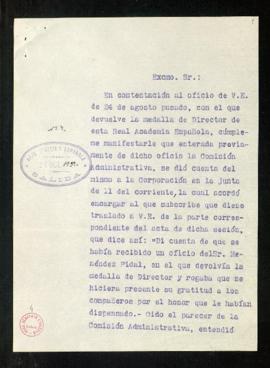 Copia del oficio de Julio Casares a Ramón Menéndez Pidal por el que le da traslado de una parte d...