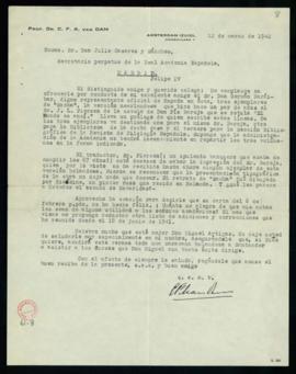 Carta de C. F. Adolf van Dam a Julio Casares con la que le anuncia el envío de tres ejemplares de...