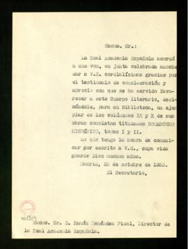 Copia sin firma del oficio del secretario [Julio Casares] a Ramón Menéndez Pidal de traslado del ...
