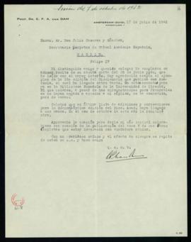 Carta de C. F. Adolf van Dam a Julio Casares en la que acusa recibo de su carta y le agradece el ...