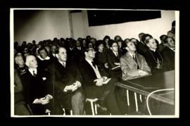 Fotografía del público asistente a la sesión conmemorativa del centenario del nacimiento de Ramón...