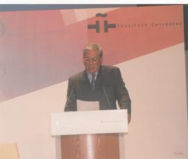 Mario Vargas Llosa pronuncia el discurso La lengua de todos en la inauguración del II Congreso In...