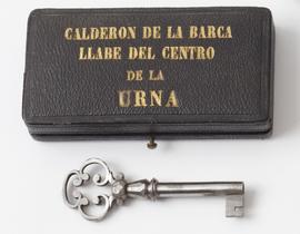 Llave del centro de la urna de las cenizas de Pedro Calderón de la Barca