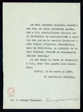 Copia del oficio de Julio Casares a Gunnar Tilander en el que le agradece el envío de un ejemplar...