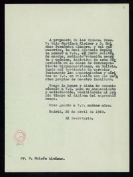 Copia sin firma del oficio del secretario a Moisés Alcázar de traslado de su nombramiento como ac...